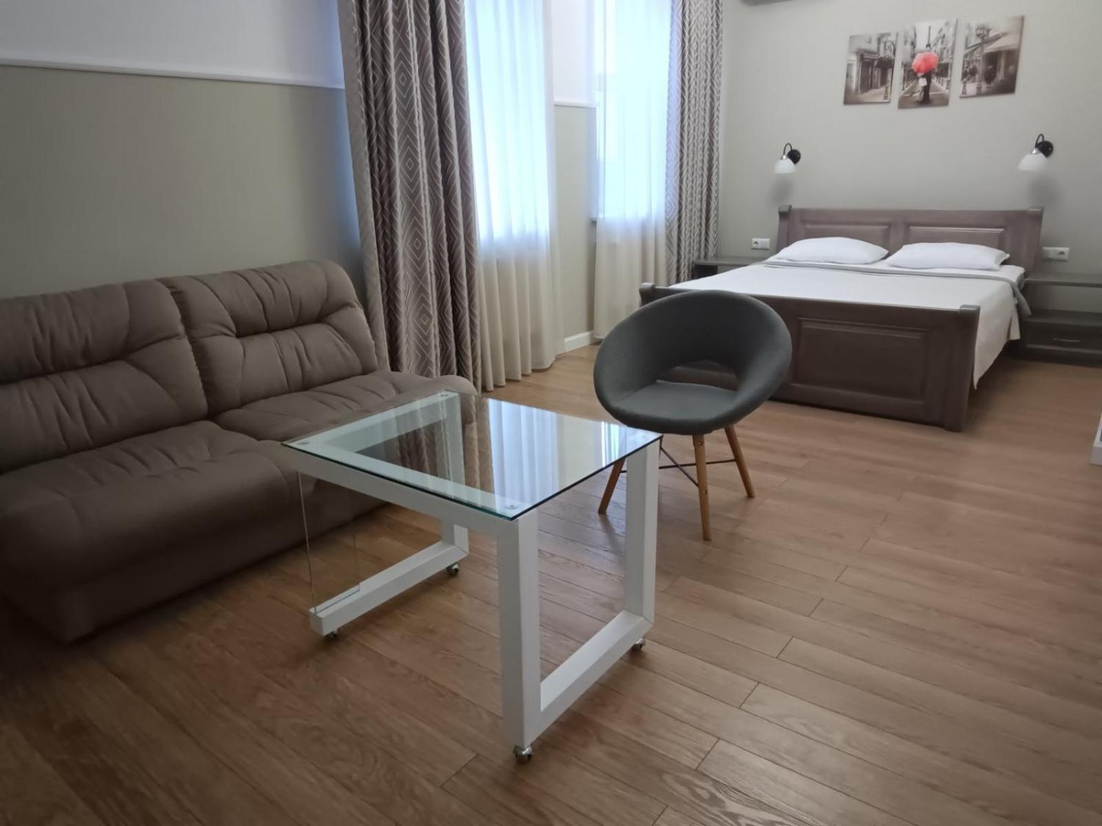 Gosudar Hotel Kropyvnyc'kyj Esterno foto
