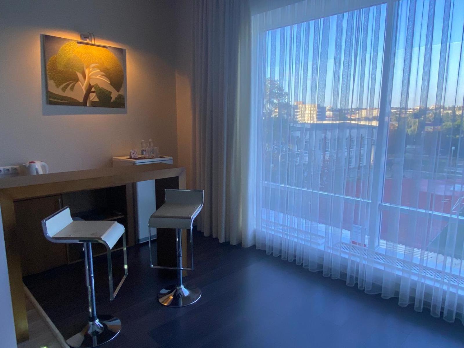 Gosudar Hotel Kropyvnyc'kyj Esterno foto