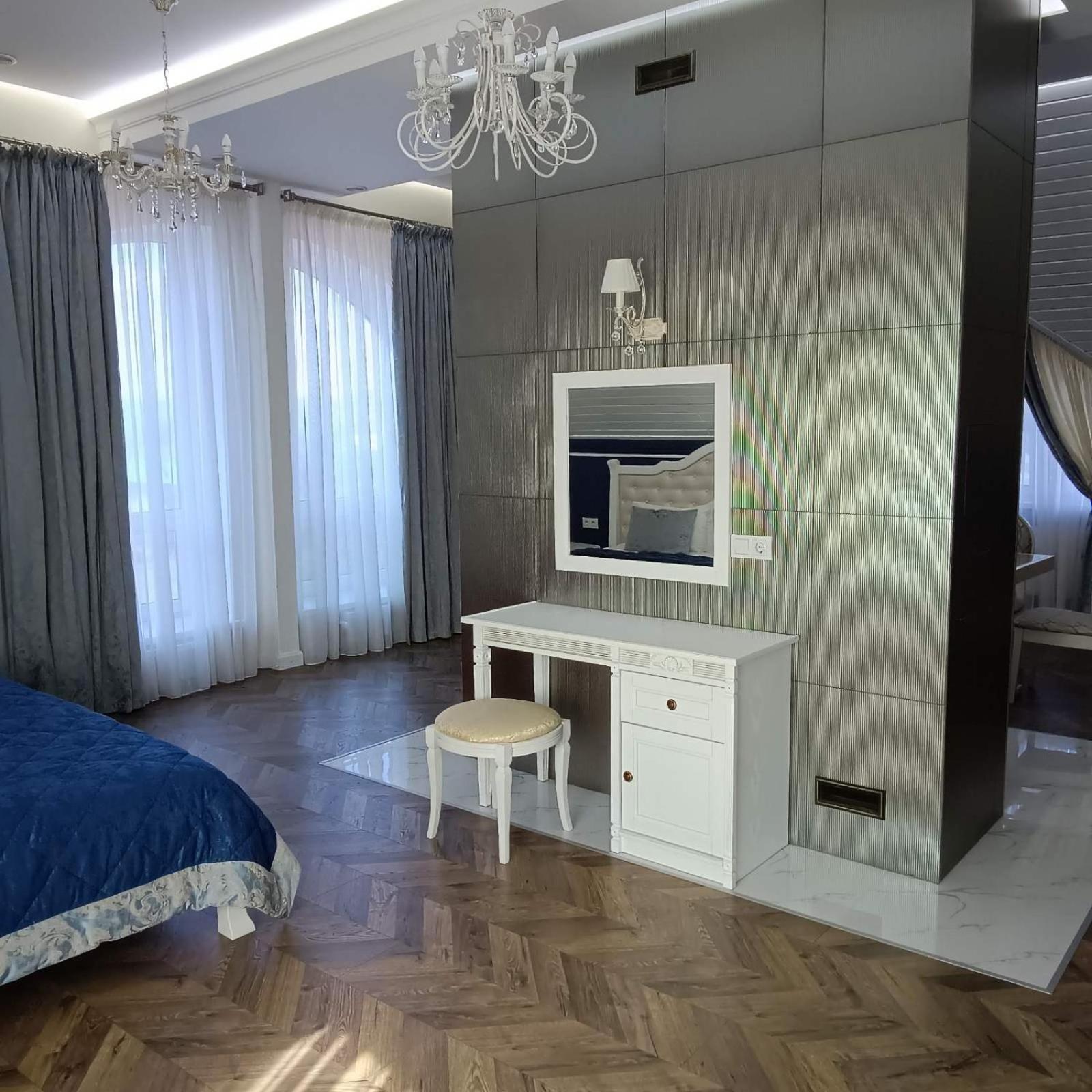 Gosudar Hotel Kropyvnyc'kyj Esterno foto