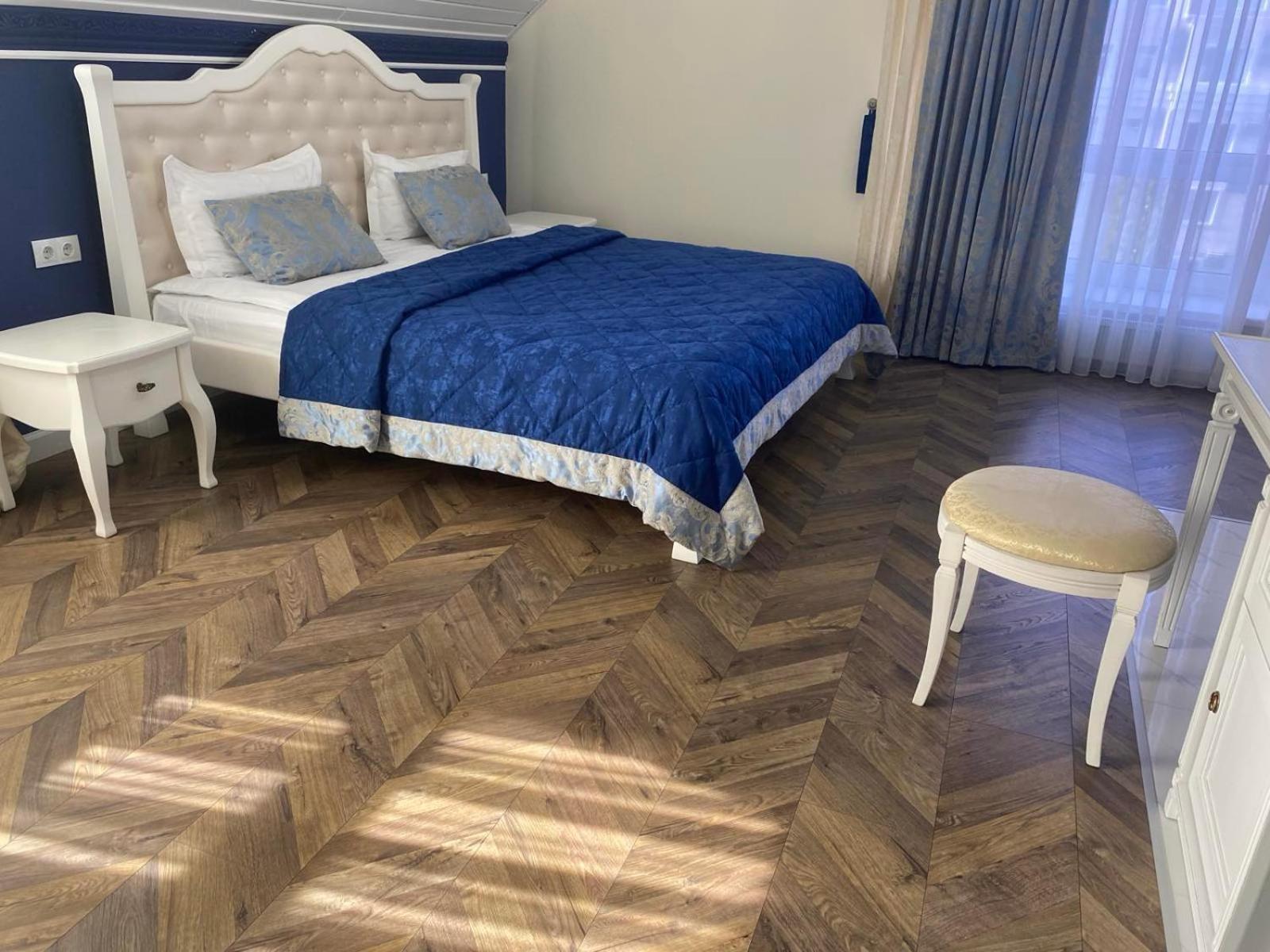 Gosudar Hotel Kropyvnyc'kyj Esterno foto