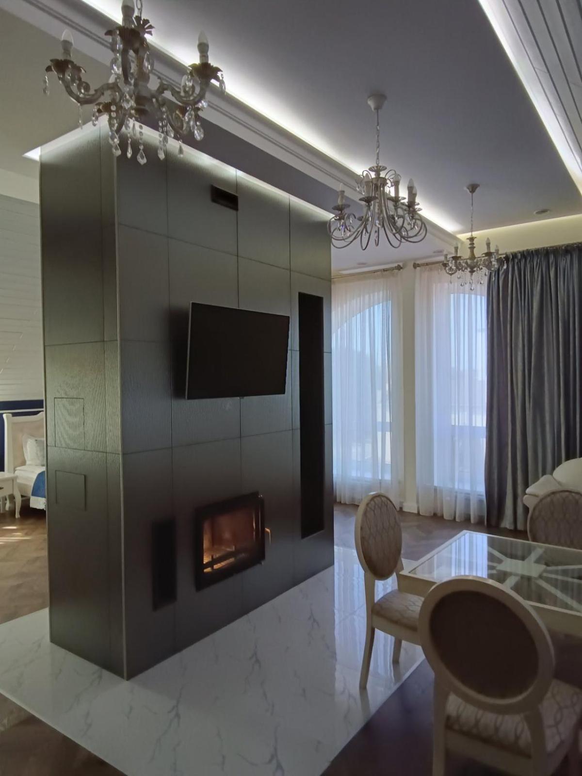 Gosudar Hotel Kropyvnyc'kyj Esterno foto