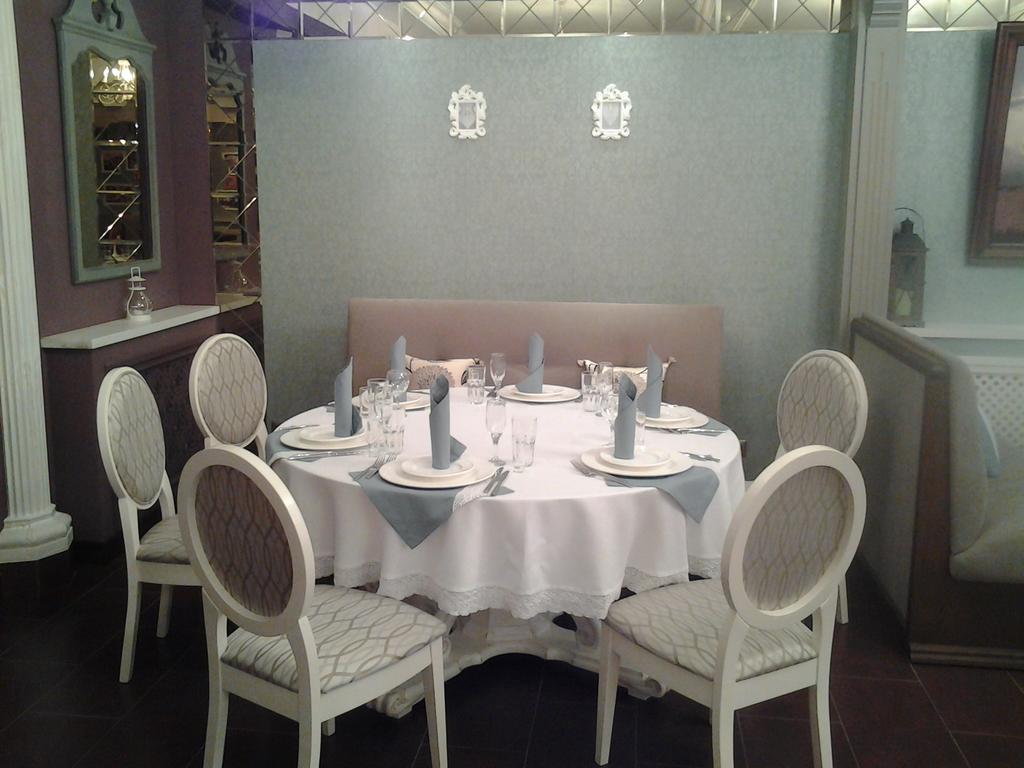 Gosudar Hotel Kropyvnyc'kyj Esterno foto